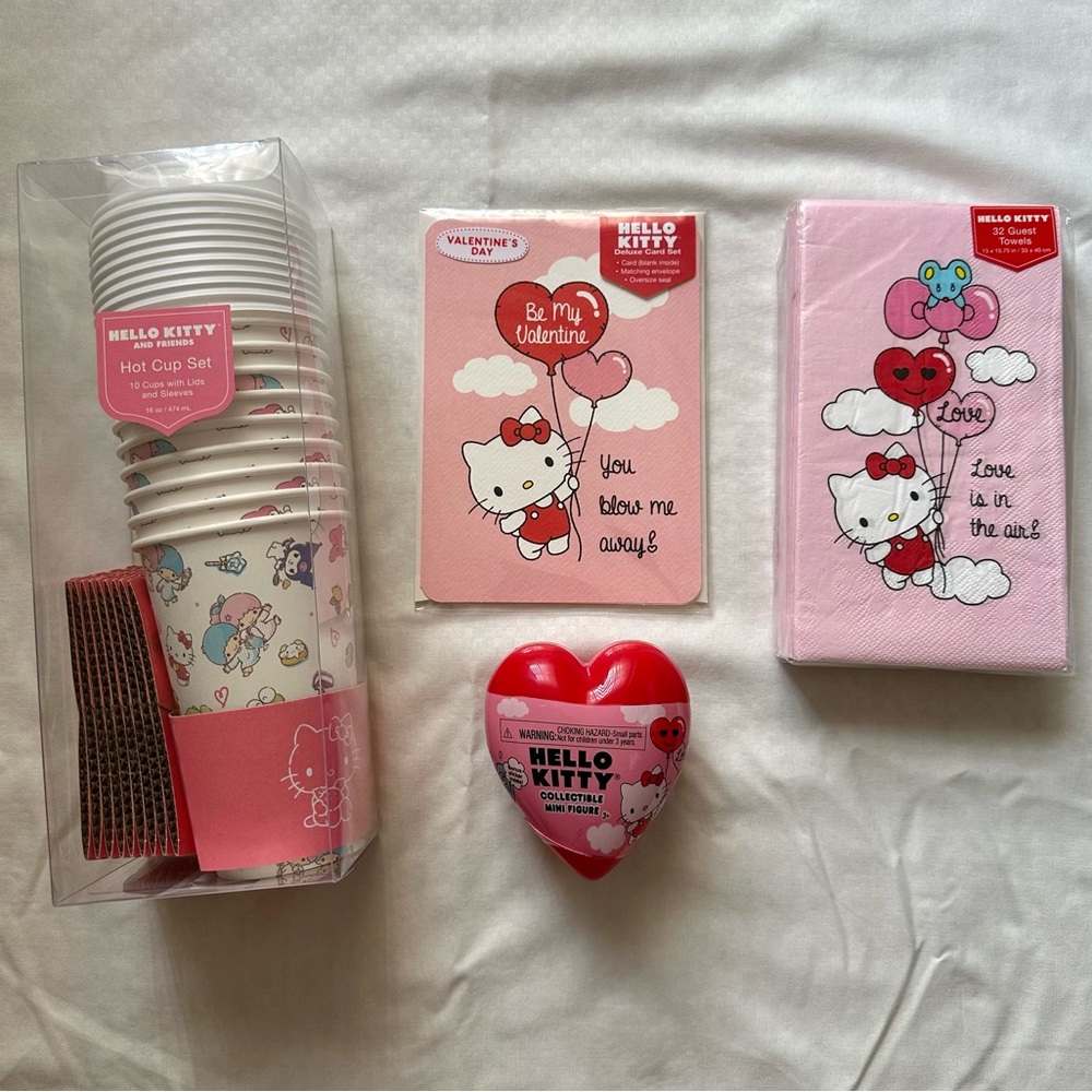 Hello Kitty Lot